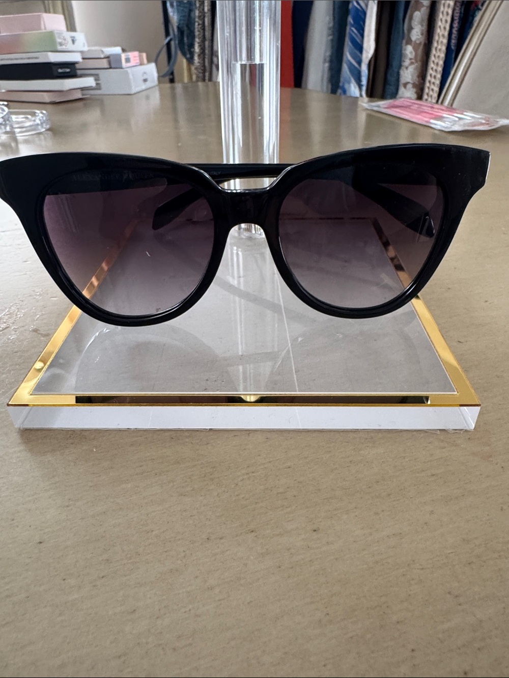 Alexander McQueen Black Cat-Eye Sunglasses with Gradient Gray Lenses